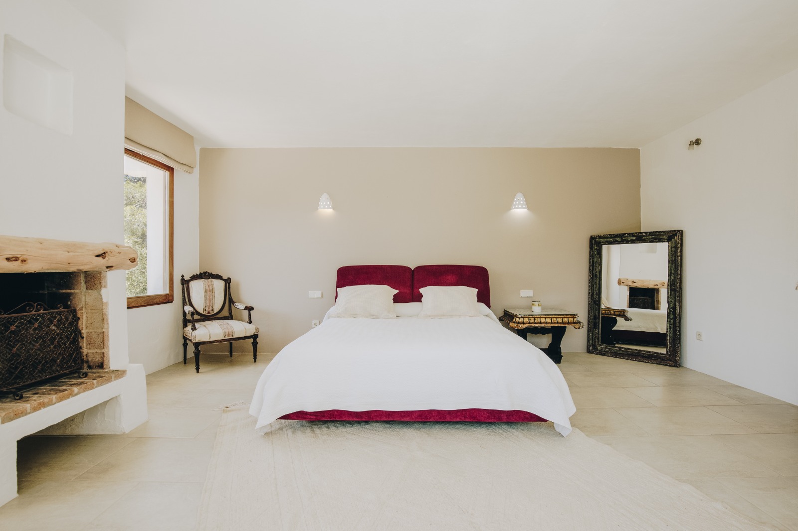 Resa estates finca tourist license sale ibiza bedroom 1.jpg